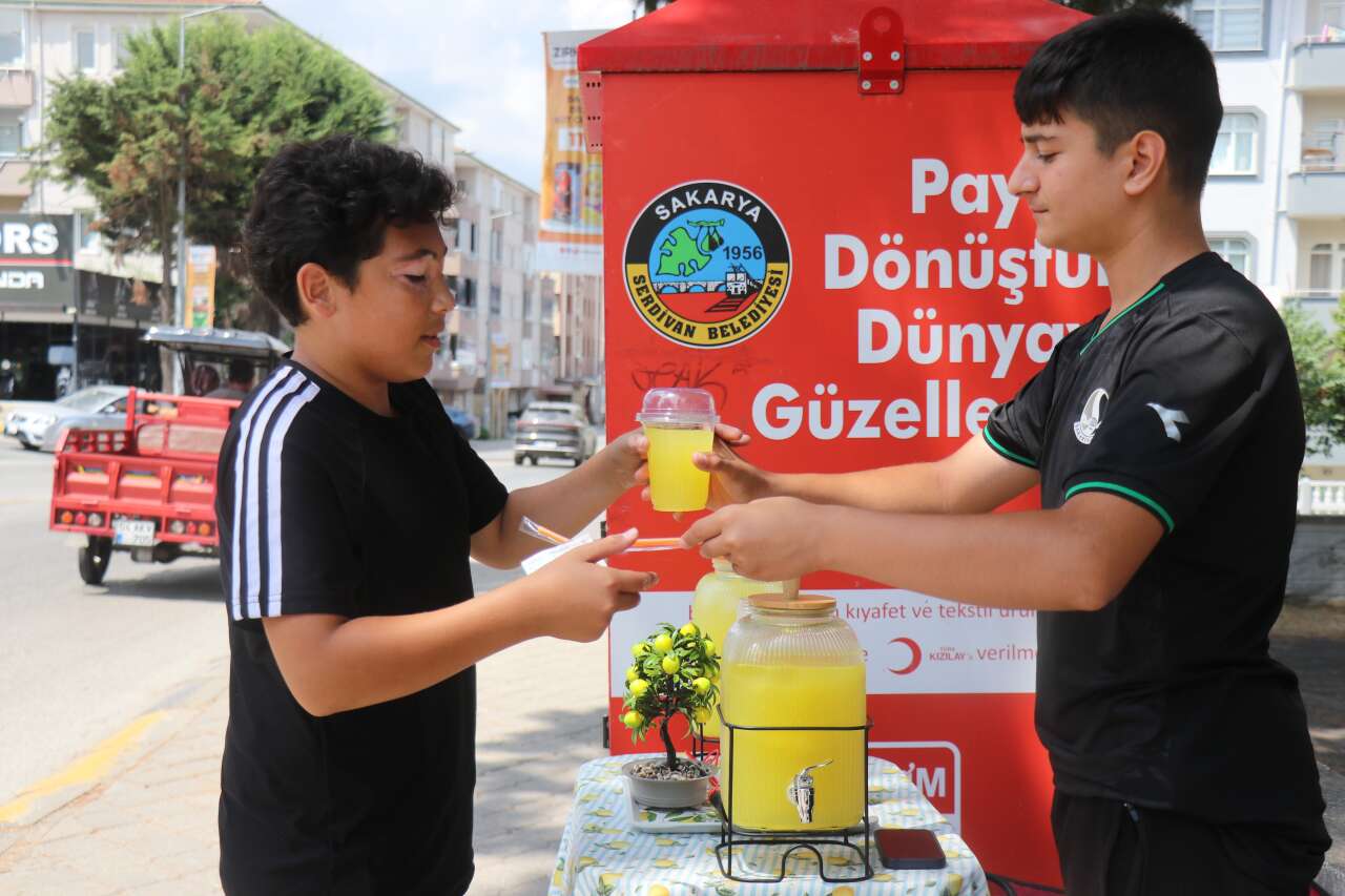 14 yaşında servet kazanıyor! Aylık geliri asgari ücreti 3’e katladı 2